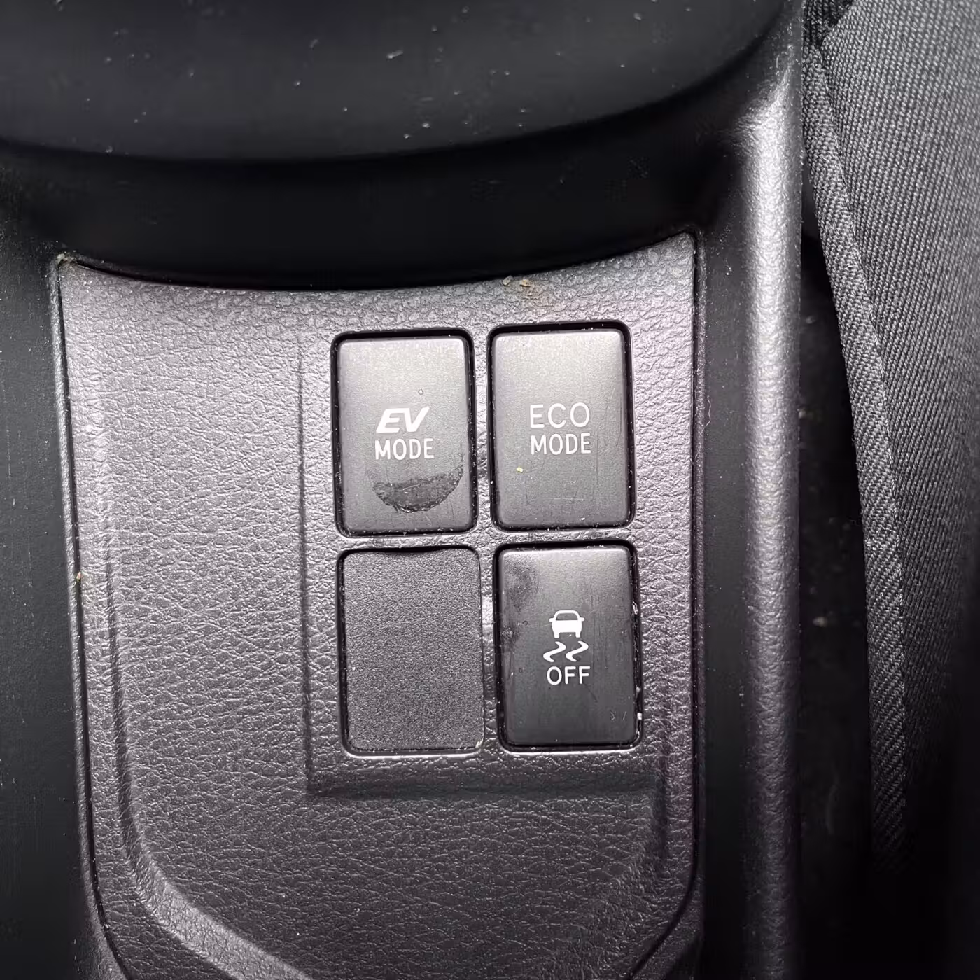 Toyota Yaris фото 16