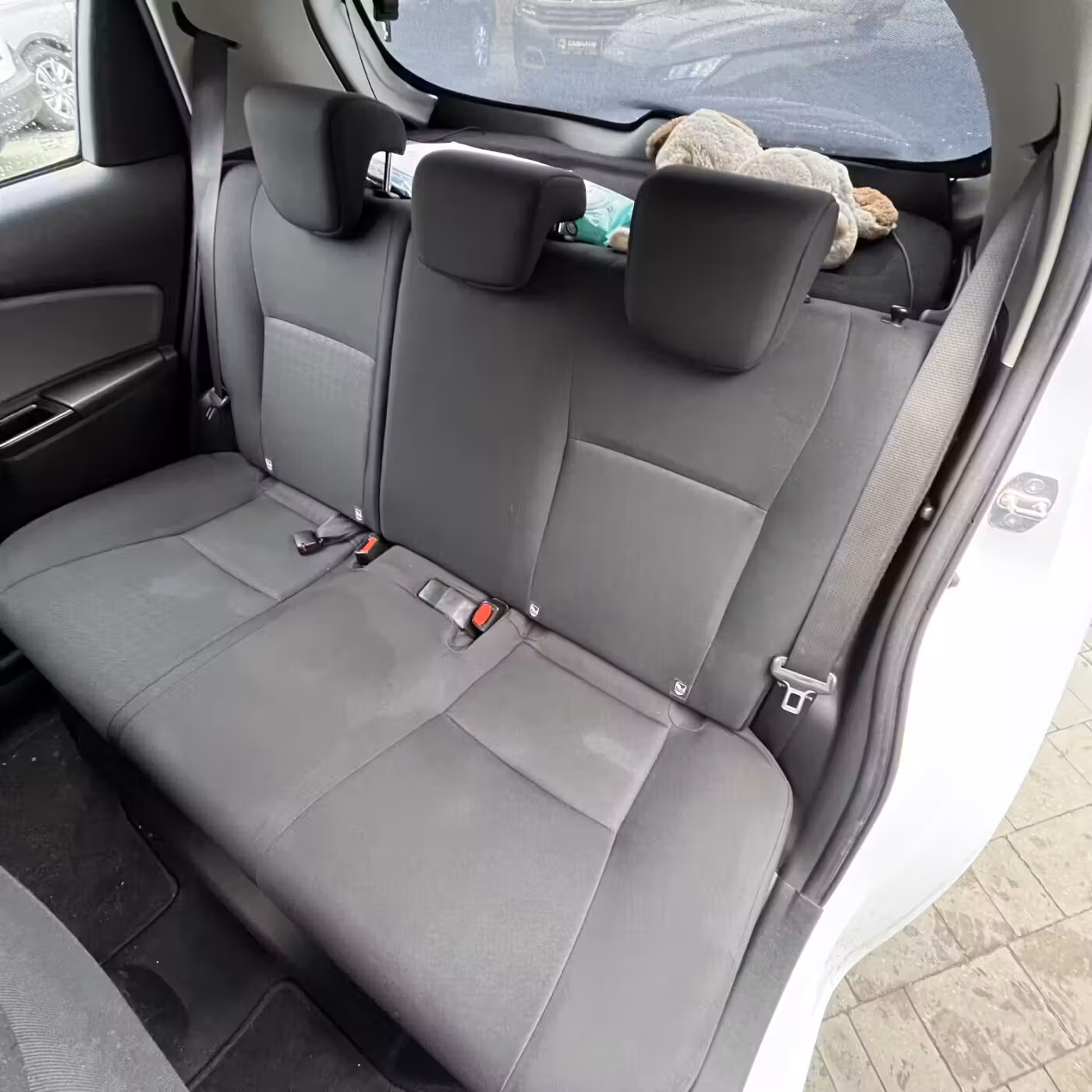 Toyota Yaris фото 20