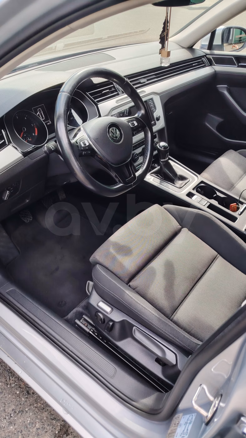 Volkswagen Passat фото 10