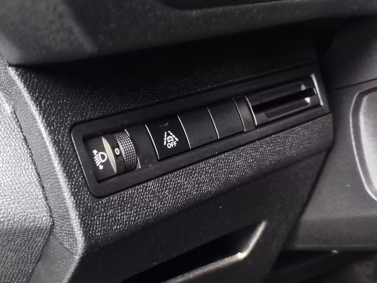 Peugeot 3008 фото 10