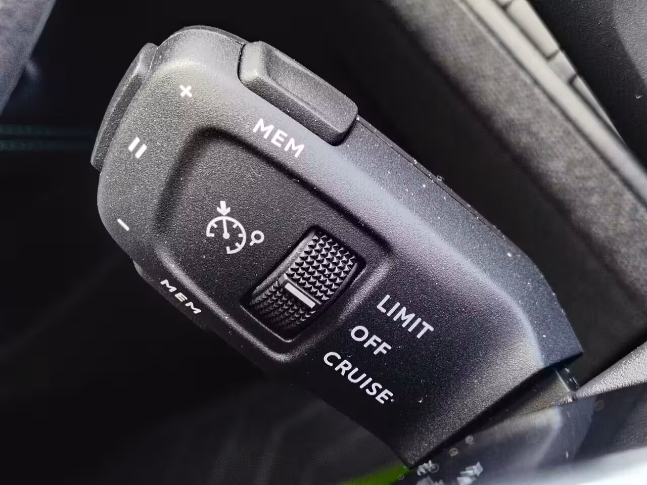 Peugeot 3008 фото 12