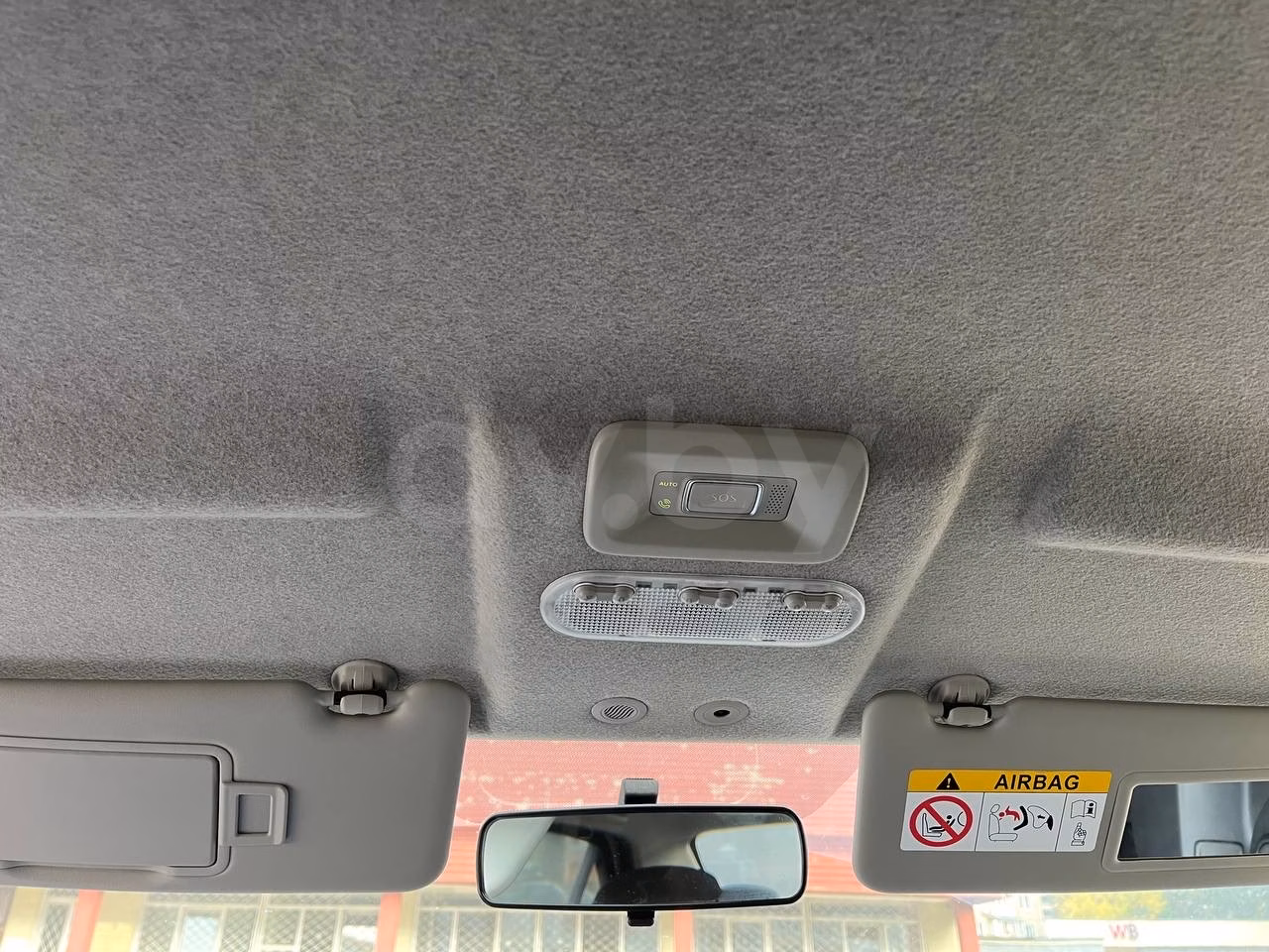 Renault Logan Stepway фото 10