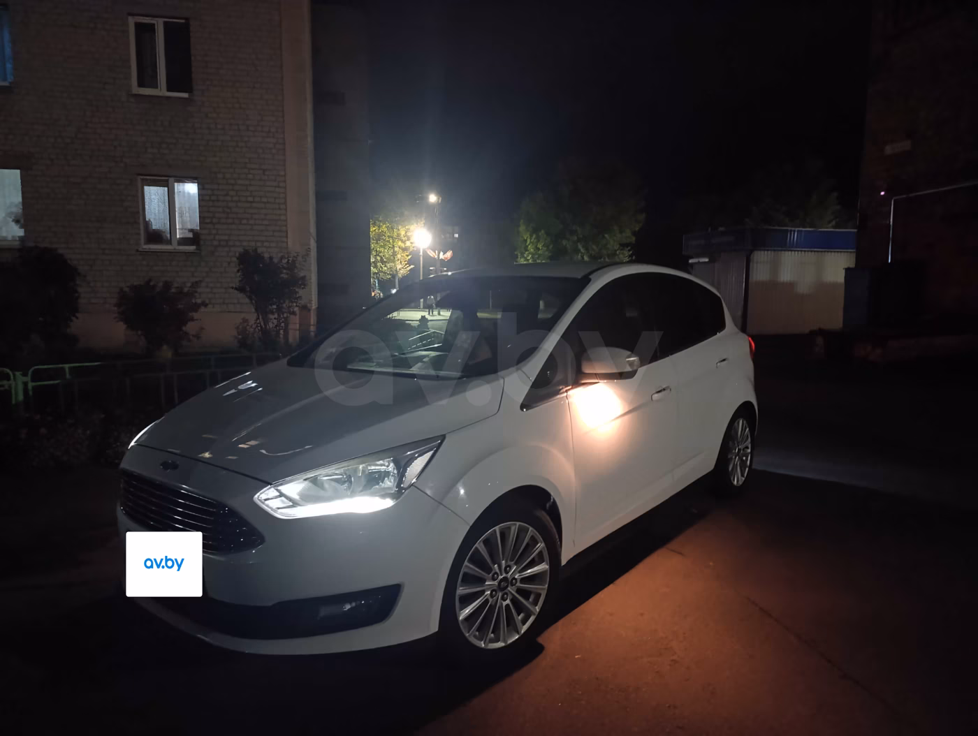 Ford C-MAX фото 2