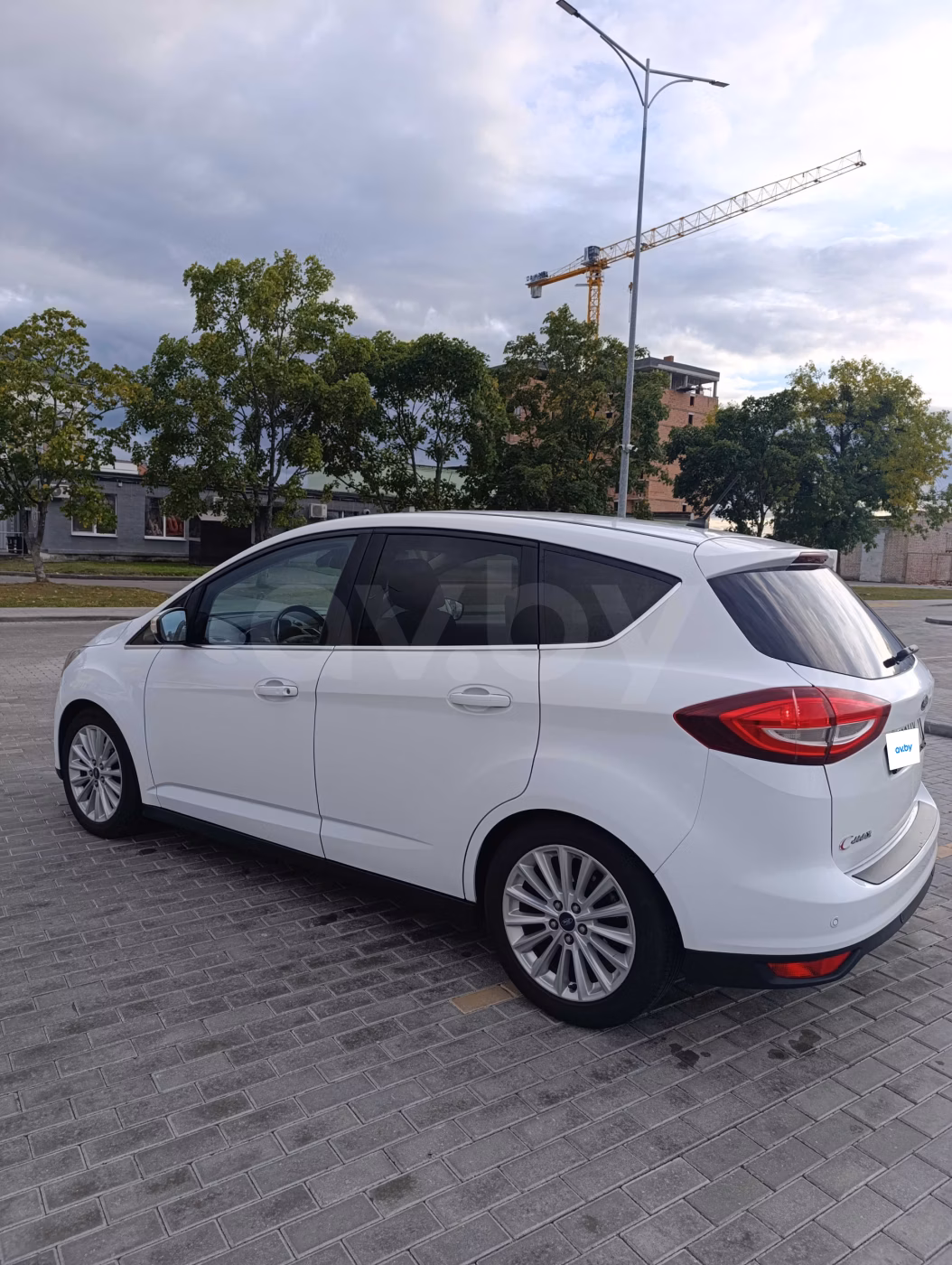 Ford C-MAX фото 11