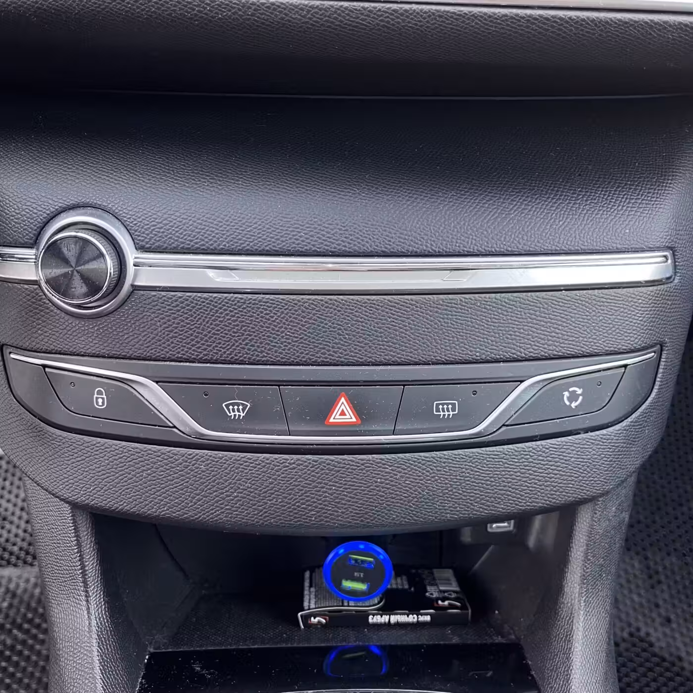 Peugeot 308 фото 14
