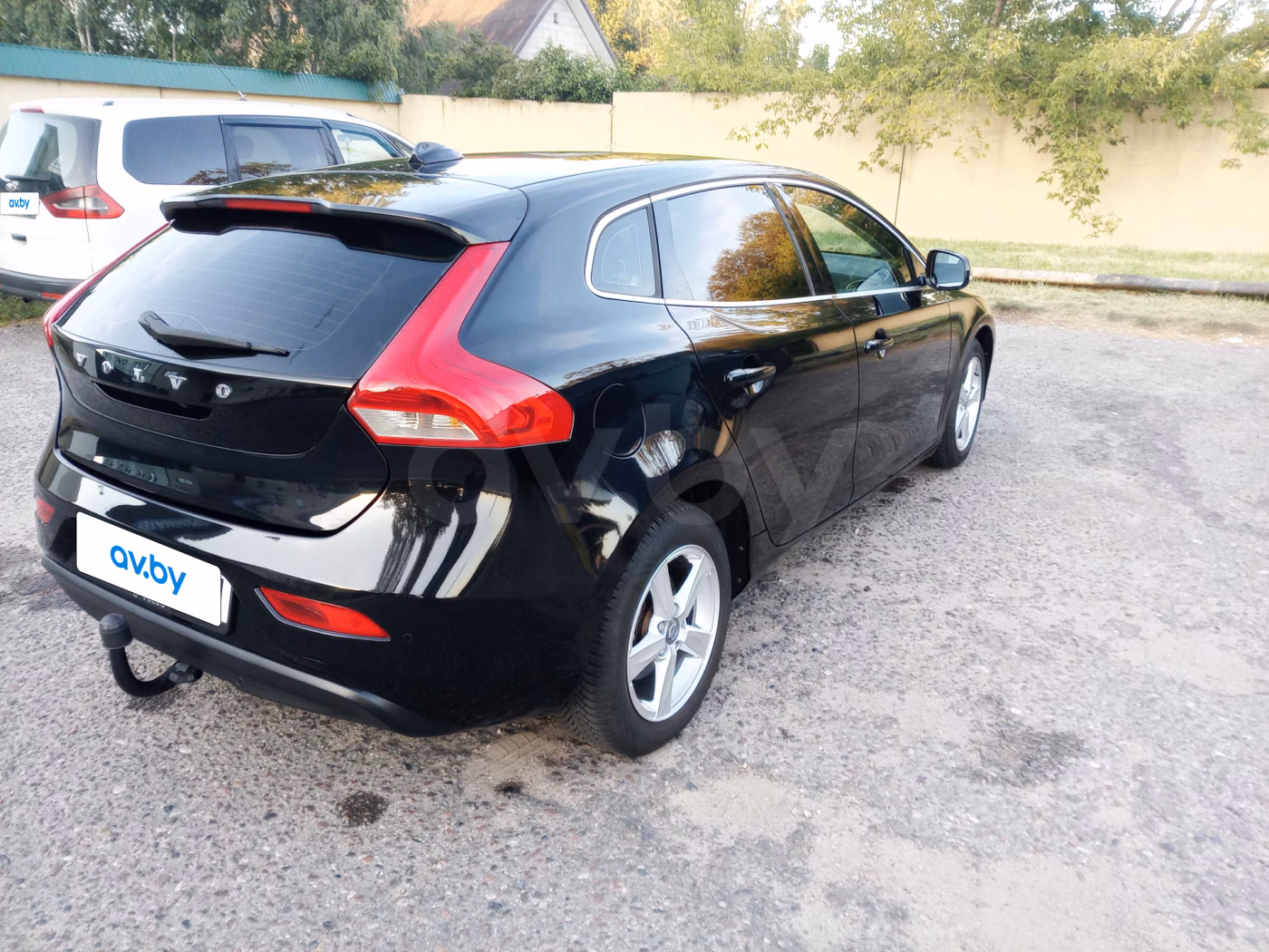 Volvo V40 фото 4