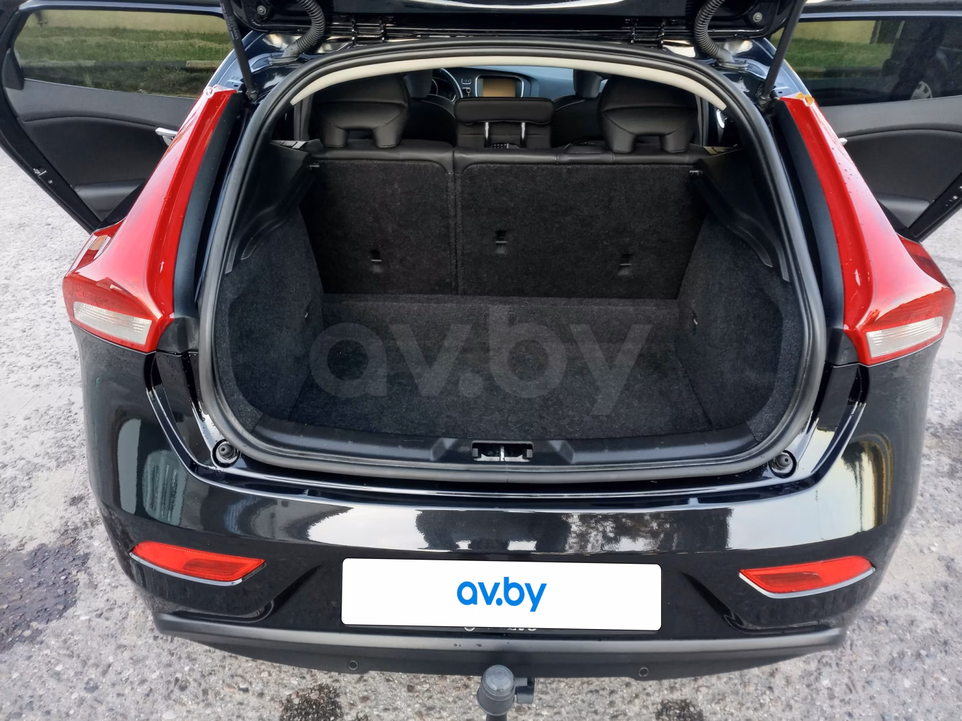 Volvo V40 фото 8