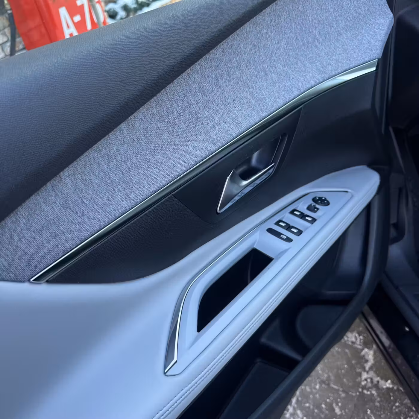 Peugeot 5008 фото 11
