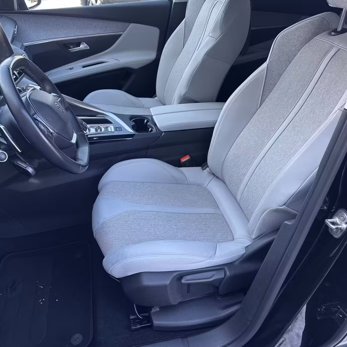Peugeot 5008 фото 13
