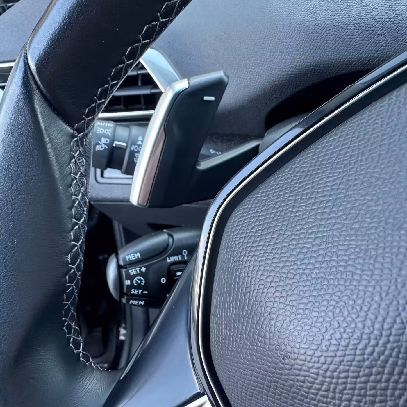 Peugeot 5008 фото 15