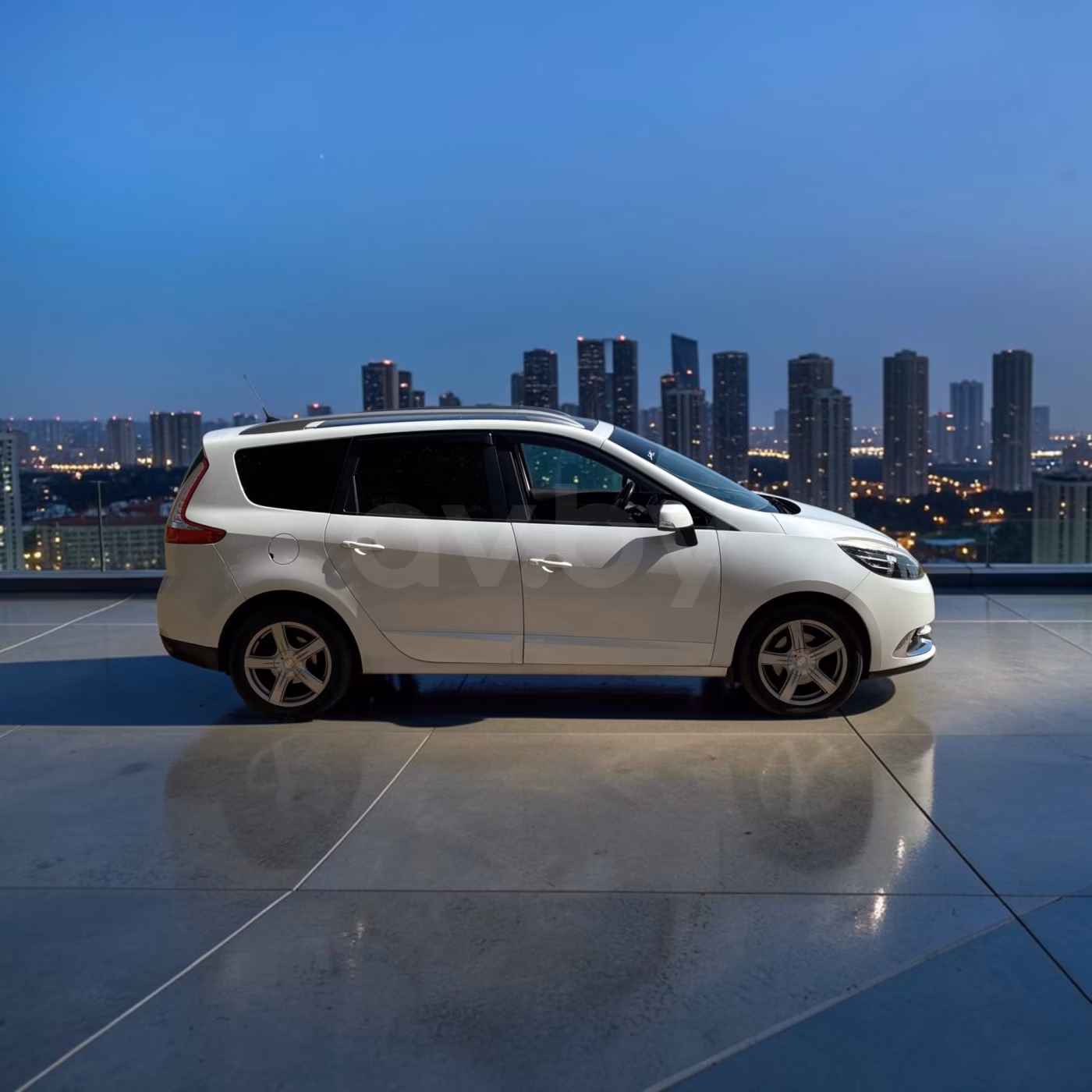 Renault Grand Scenic фото 9