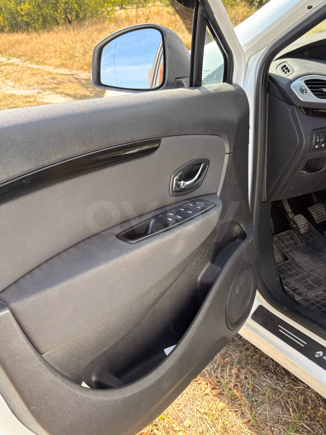 Renault Grand Scenic фото 11