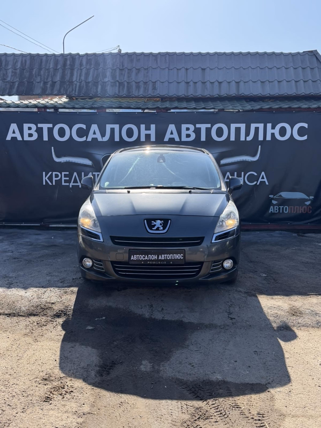Peugeot 5008 фото 3