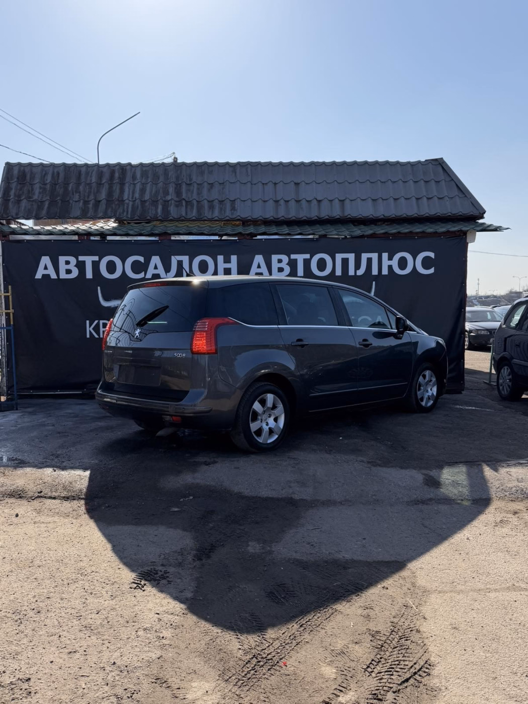 Peugeot 5008 фото 19