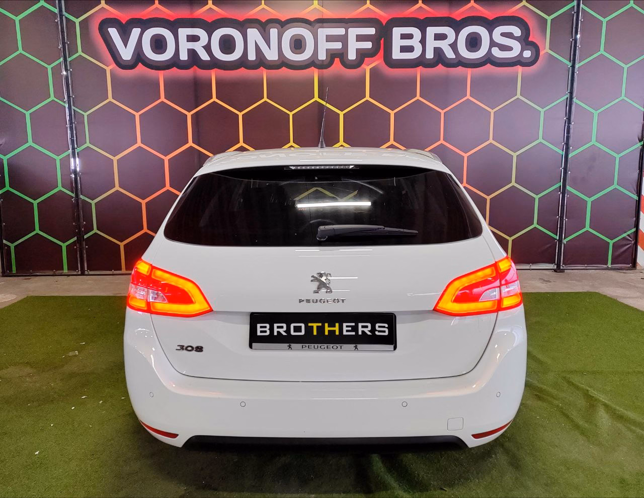Peugeot 308 фото 3