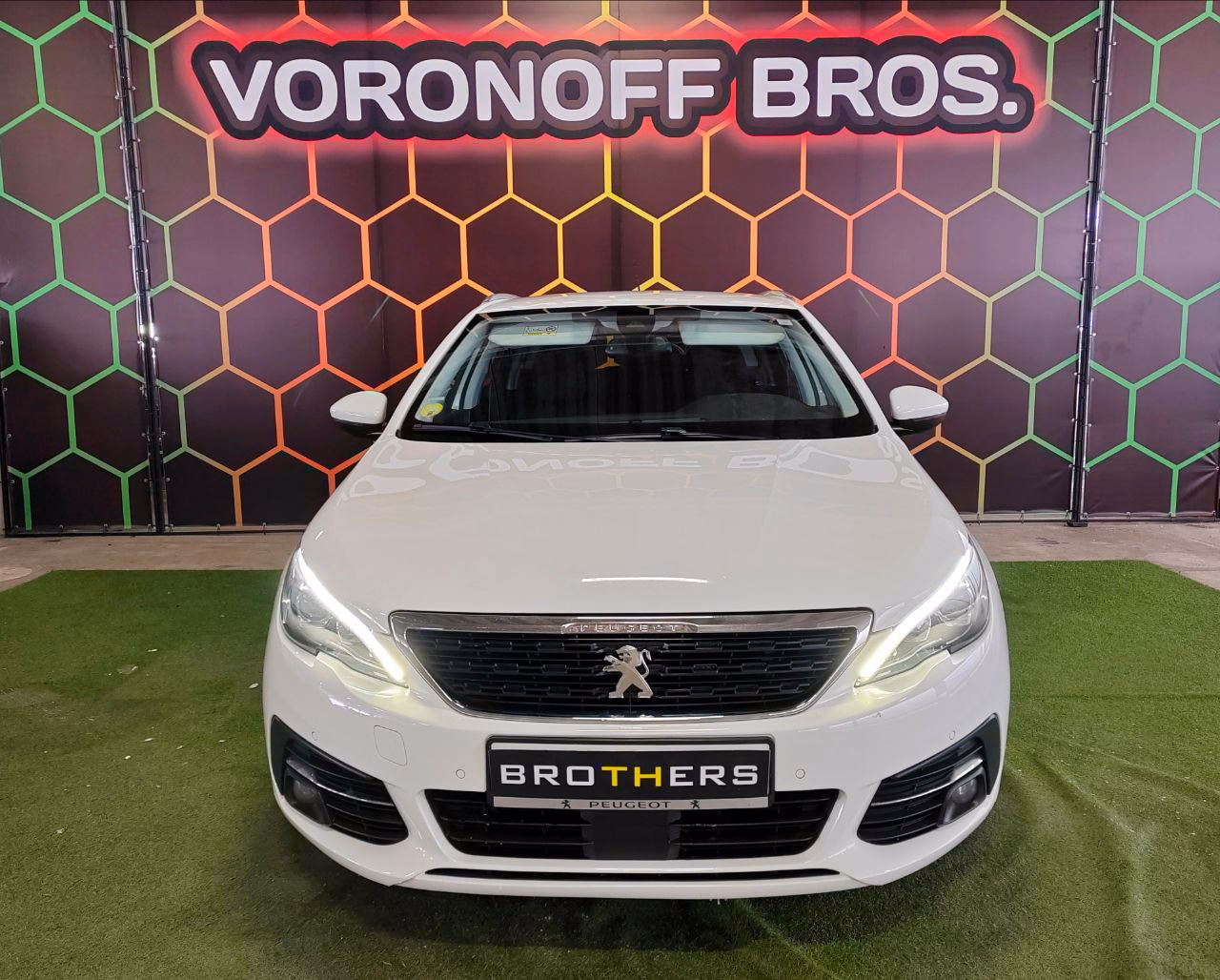 Peugeot 308 фото 4