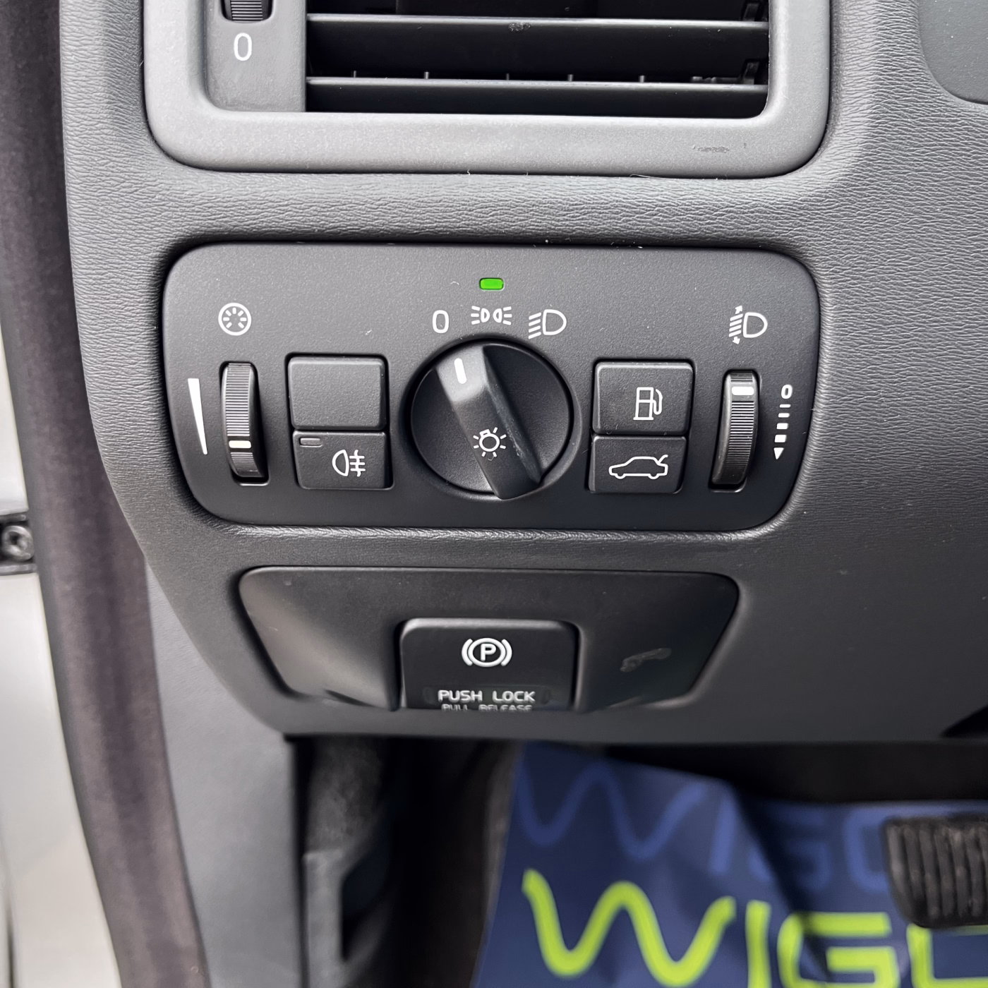 Volvo V70 фото 9
