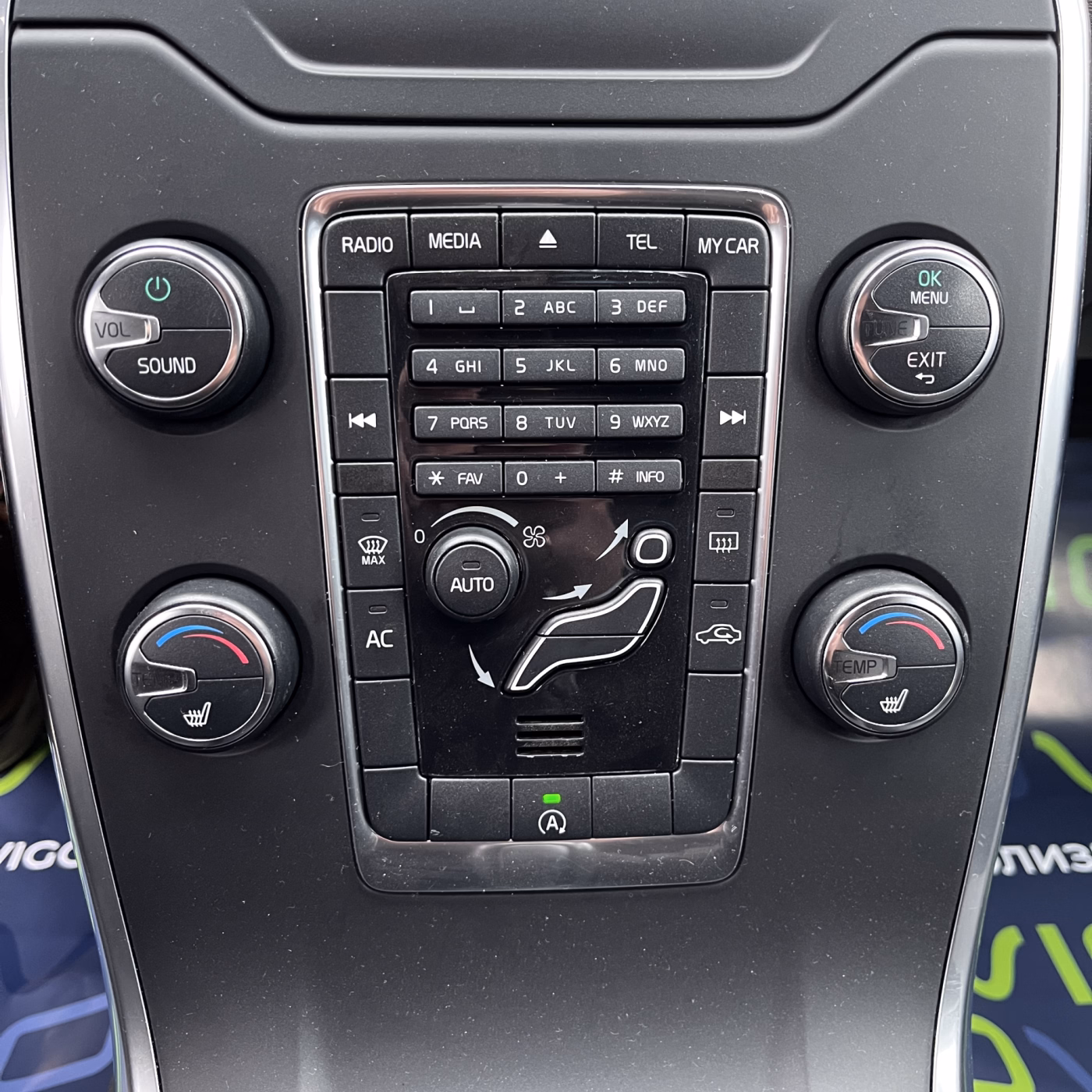 Volvo V70 фото 12