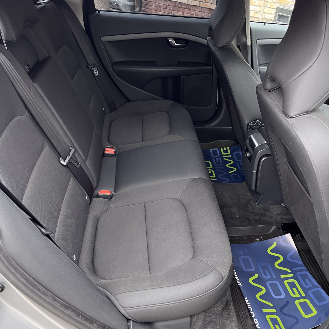 Volvo V70 фото 18