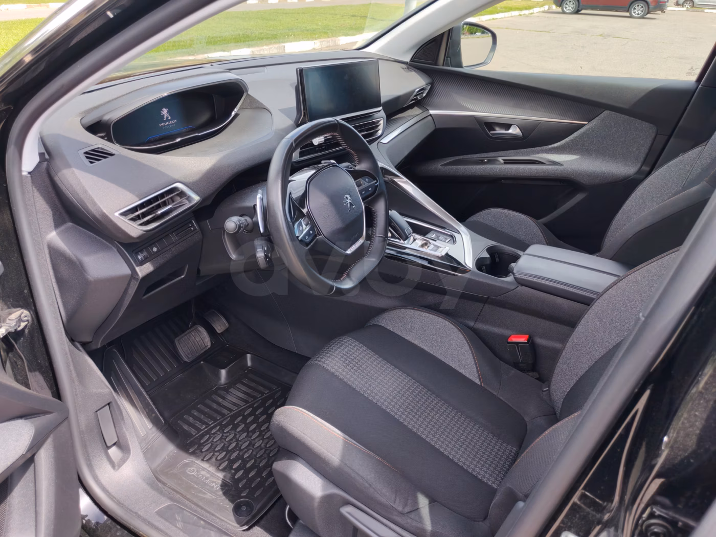 Peugeot 3008 фото 8