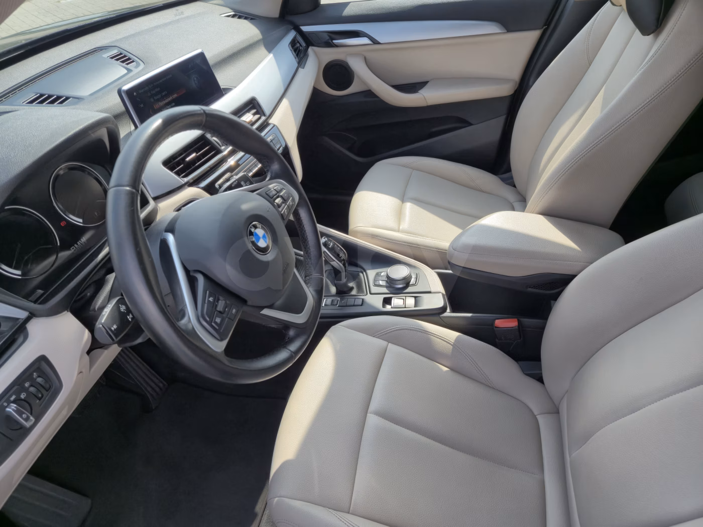 BMW X1 фото 9
