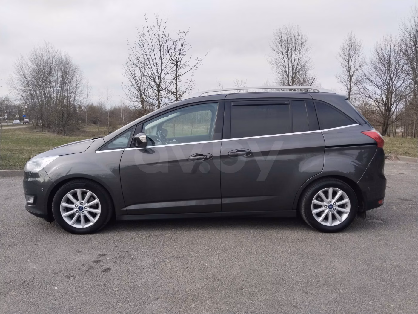 Ford Grand C-Max фото 4