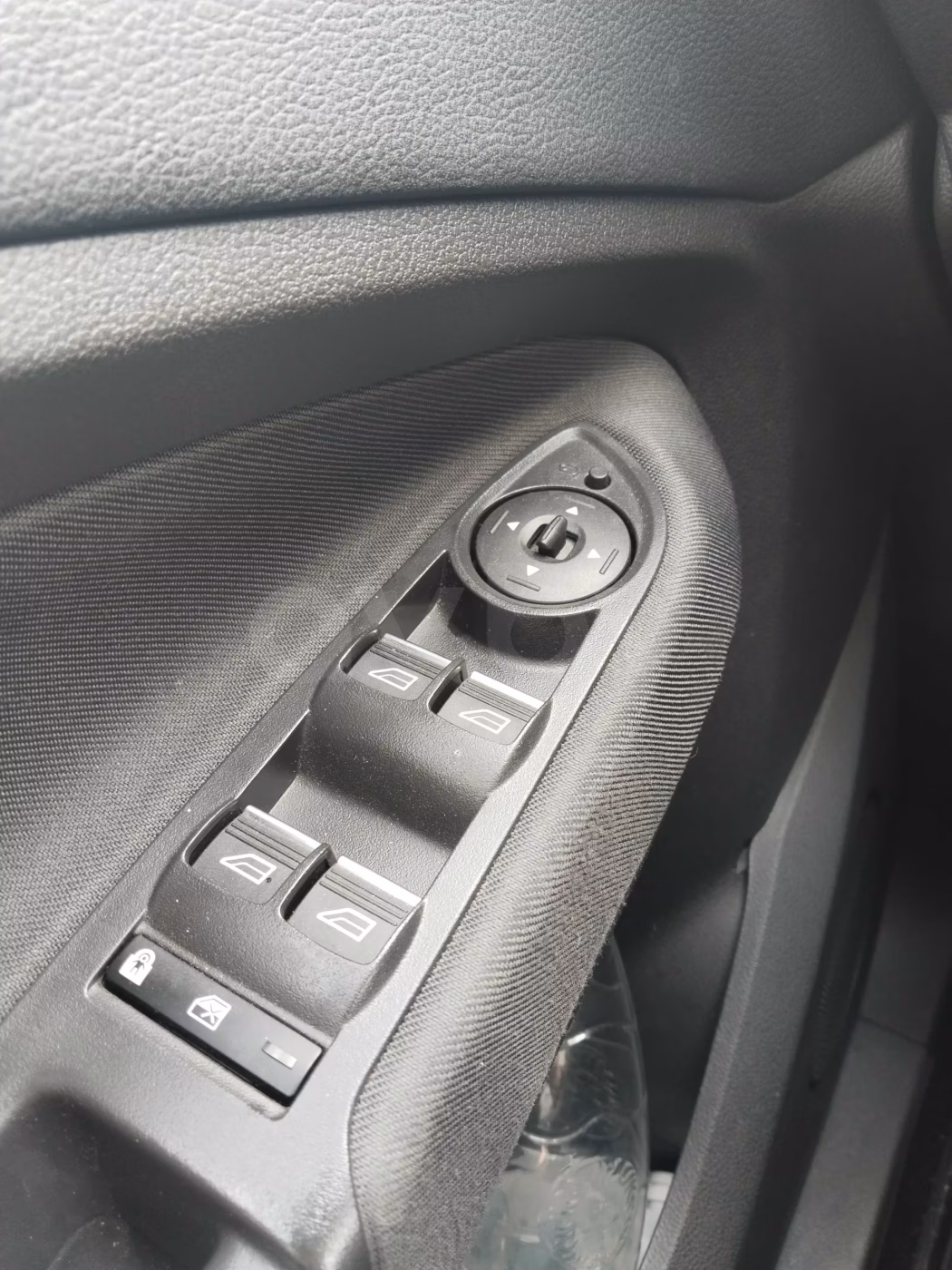 Ford Grand C-Max фото 15