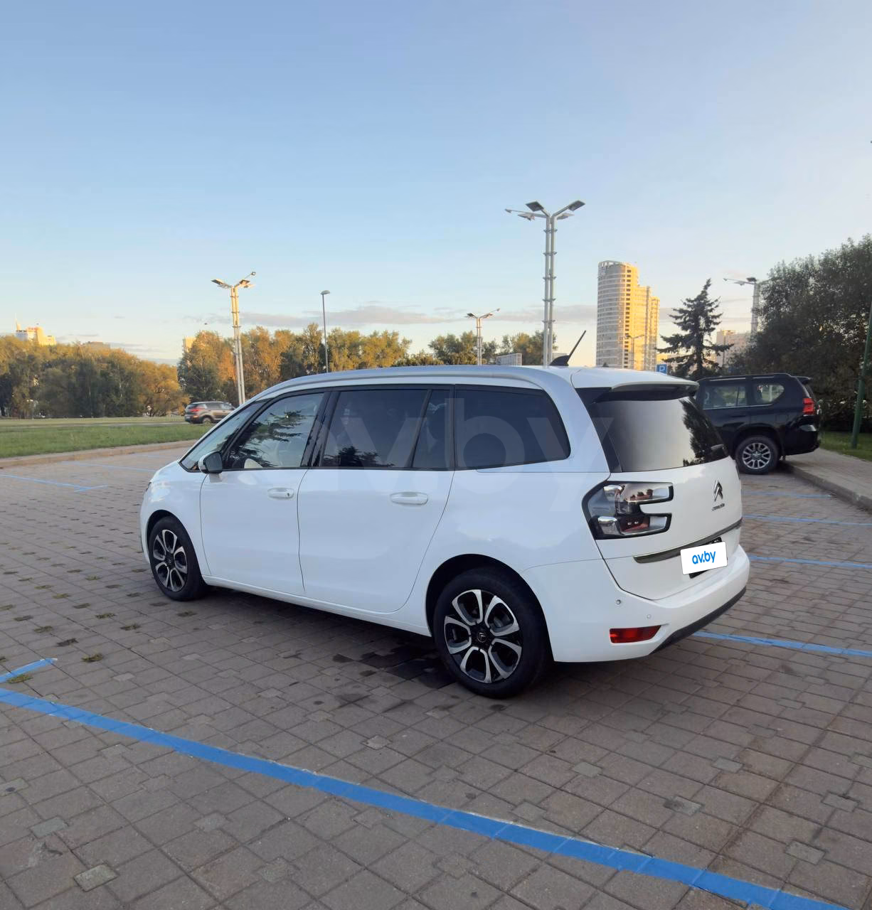 Citroen C4 Grand Spacetourer фото 8