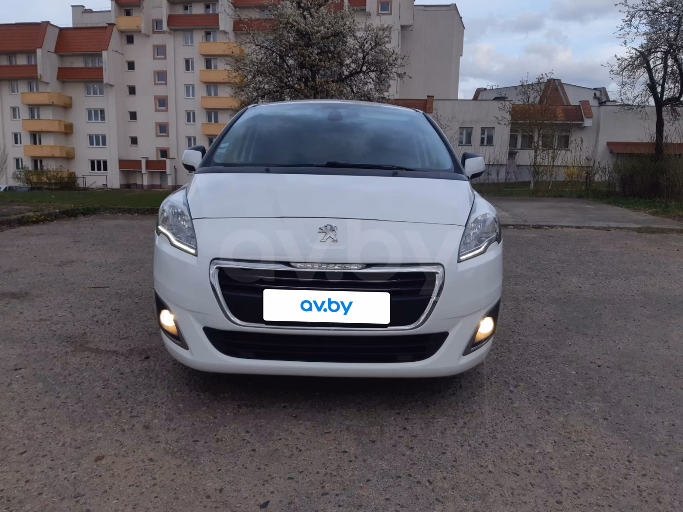 Peugeot 5008 фото 2