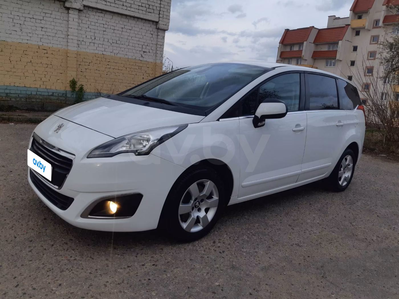 Peugeot 5008 фото 3