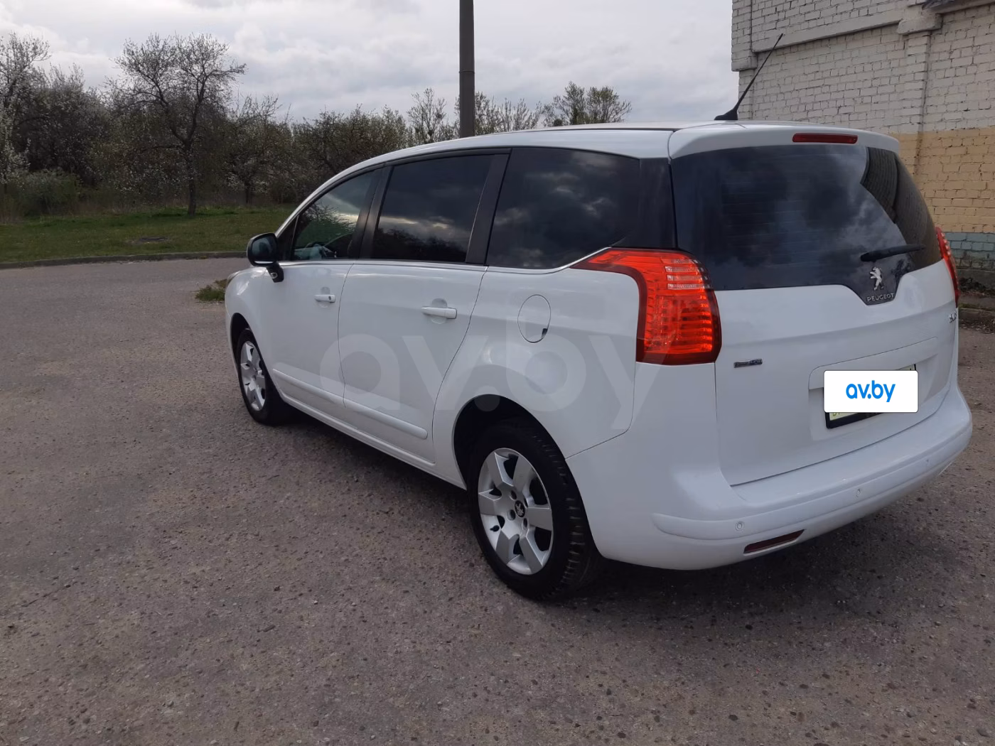 Peugeot 5008 фото 5