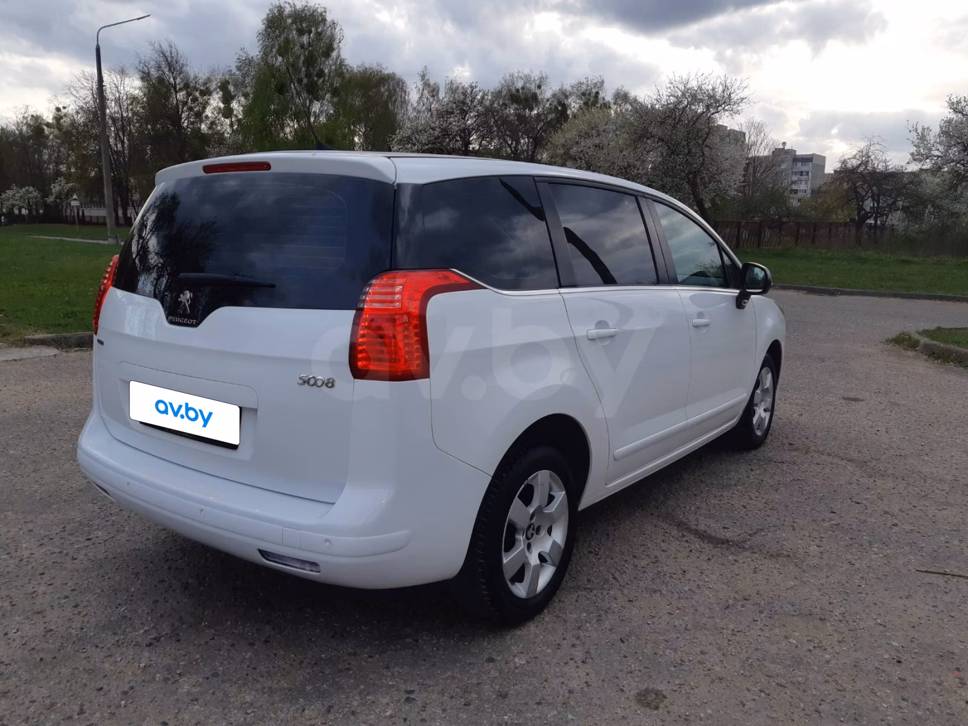 Peugeot 5008 фото 7