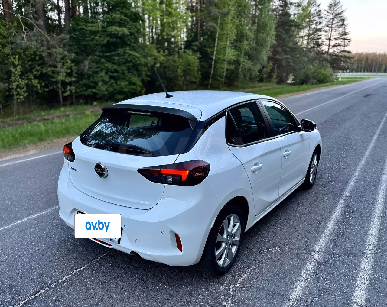 Opel Corsa фото 9