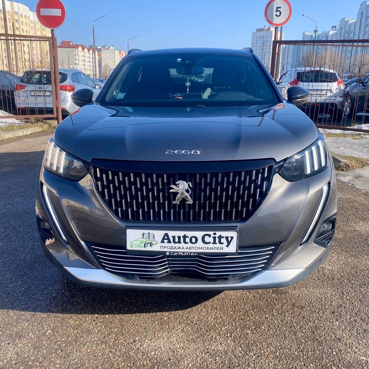 Peugeot 2008 фото 2