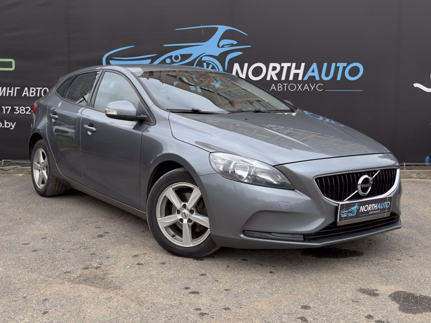 Volvo V40 фото 3