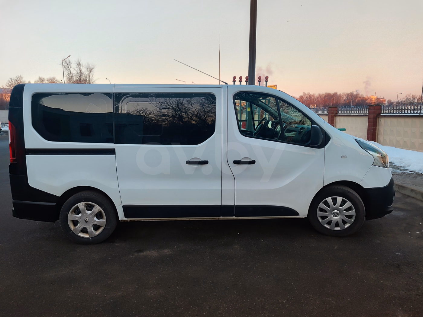Renault Trafic фото 7