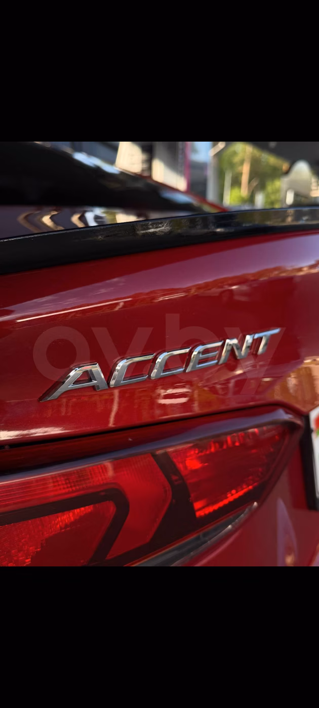 Hyundai Accent фото 4