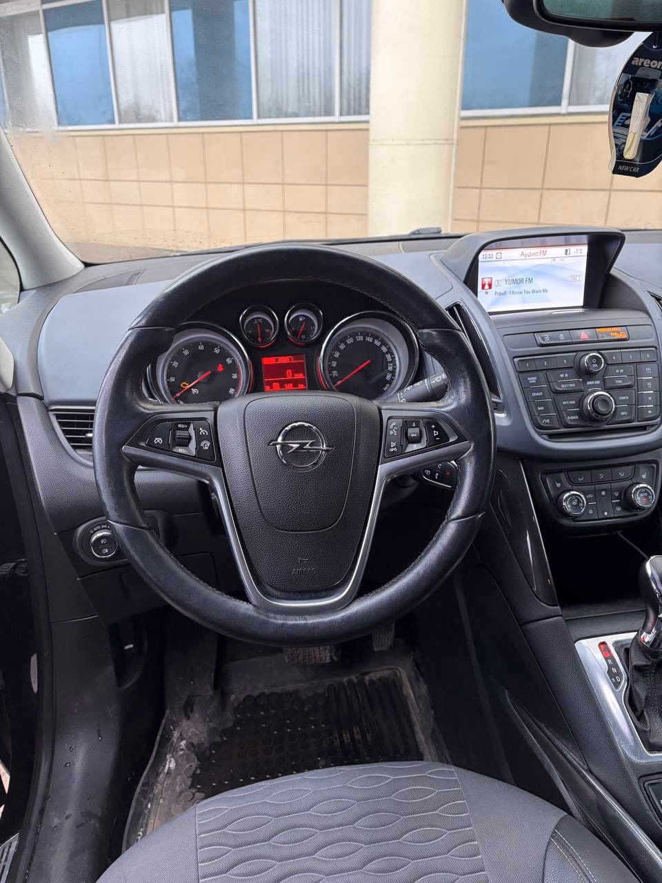 Opel Zafira фото 8