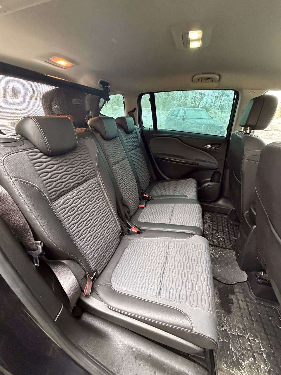 Opel Zafira фото 13