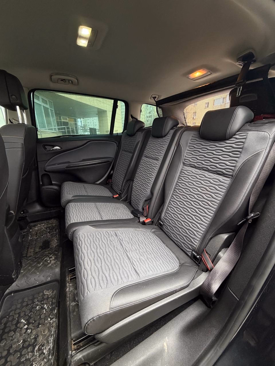 Opel Zafira фото 14