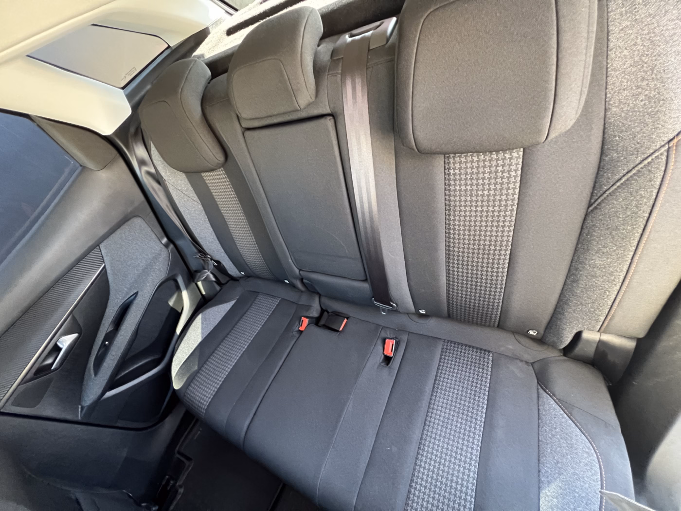 Peugeot 3008 фото 9