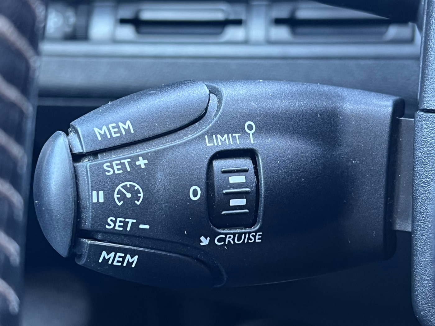 Peugeot 3008 фото 15