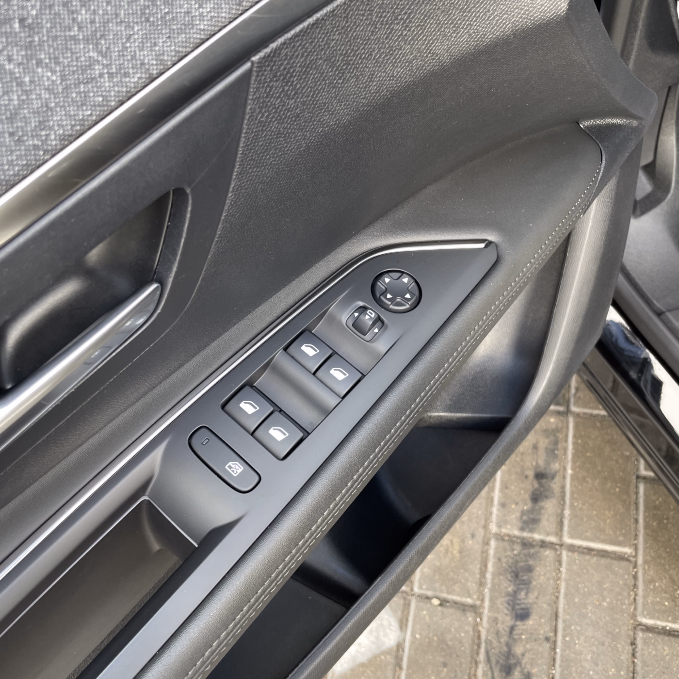Peugeot 3008 фото 10
