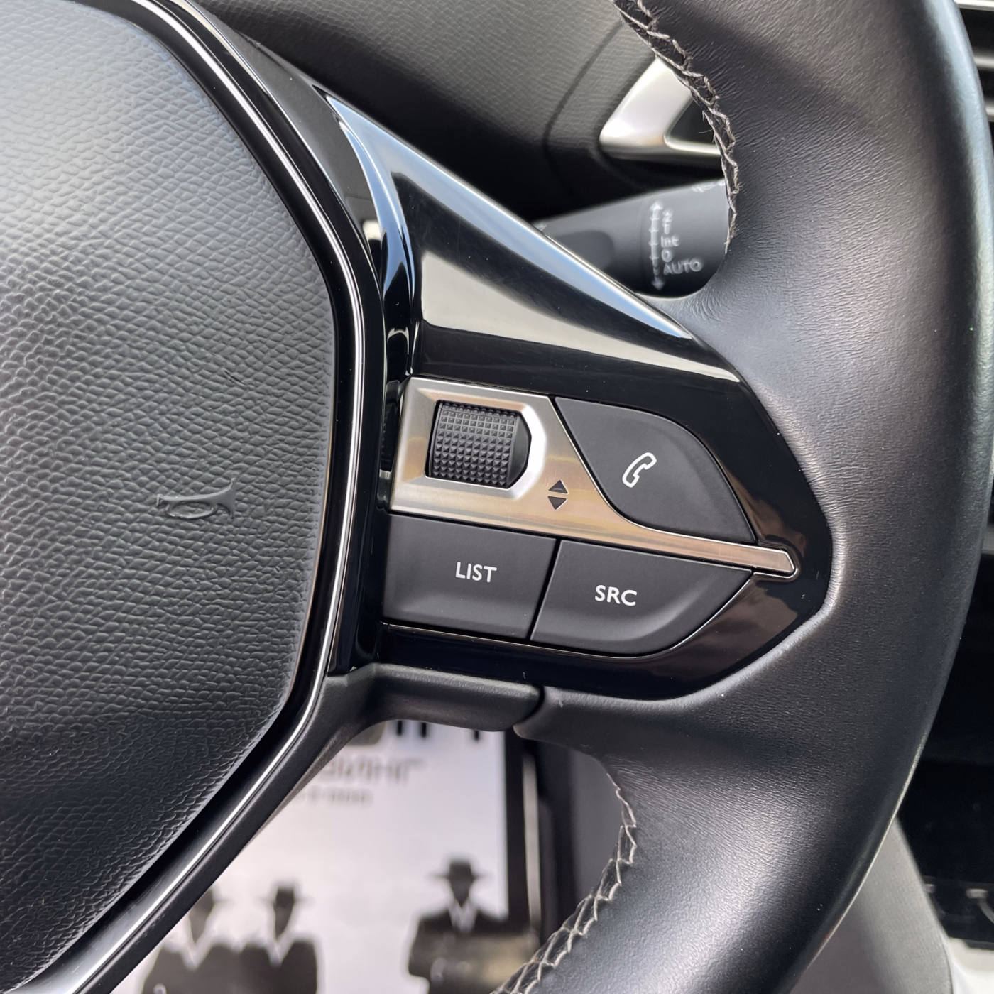 Peugeot 3008 фото 15