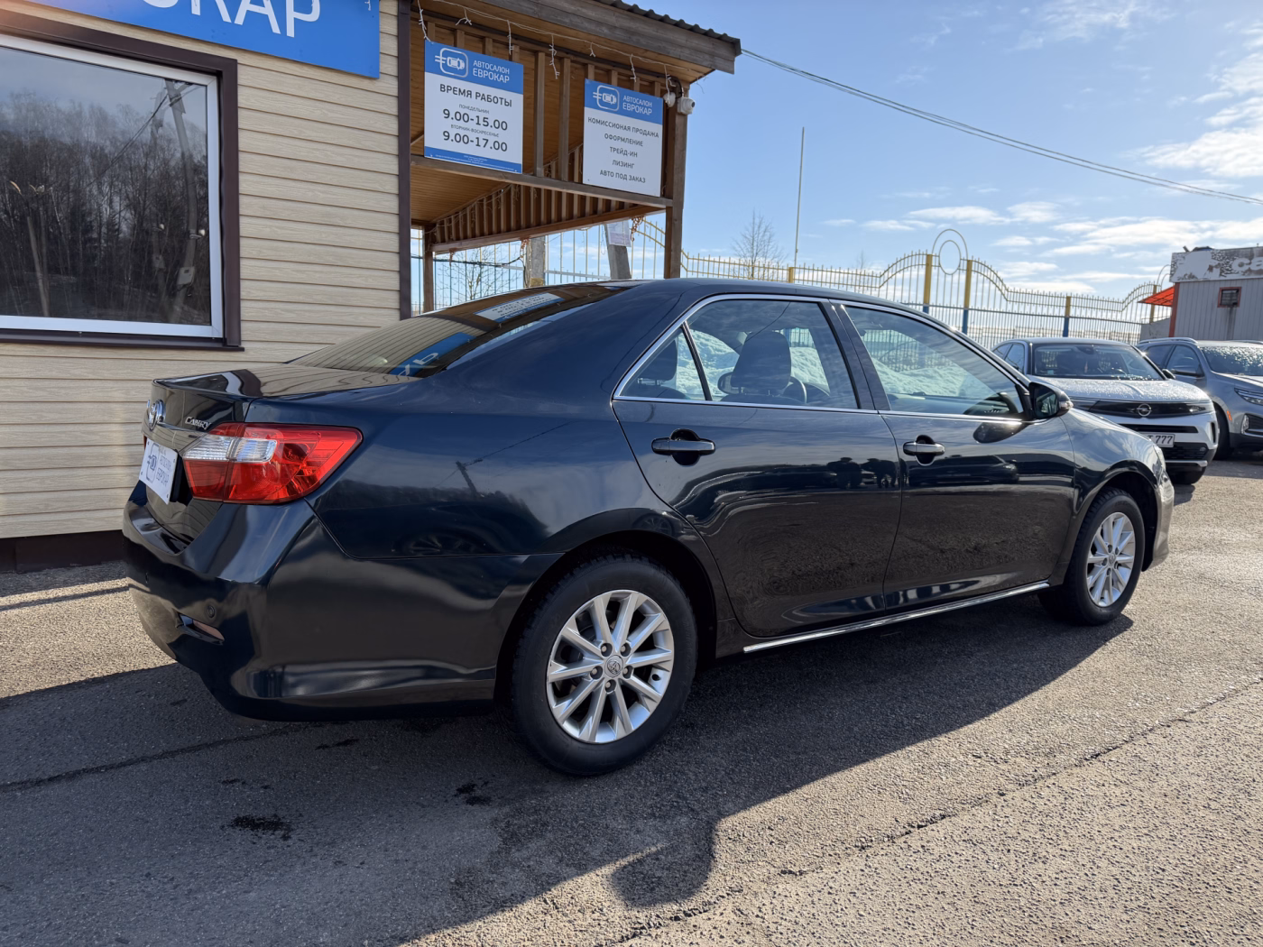 Toyota Camry фото 5