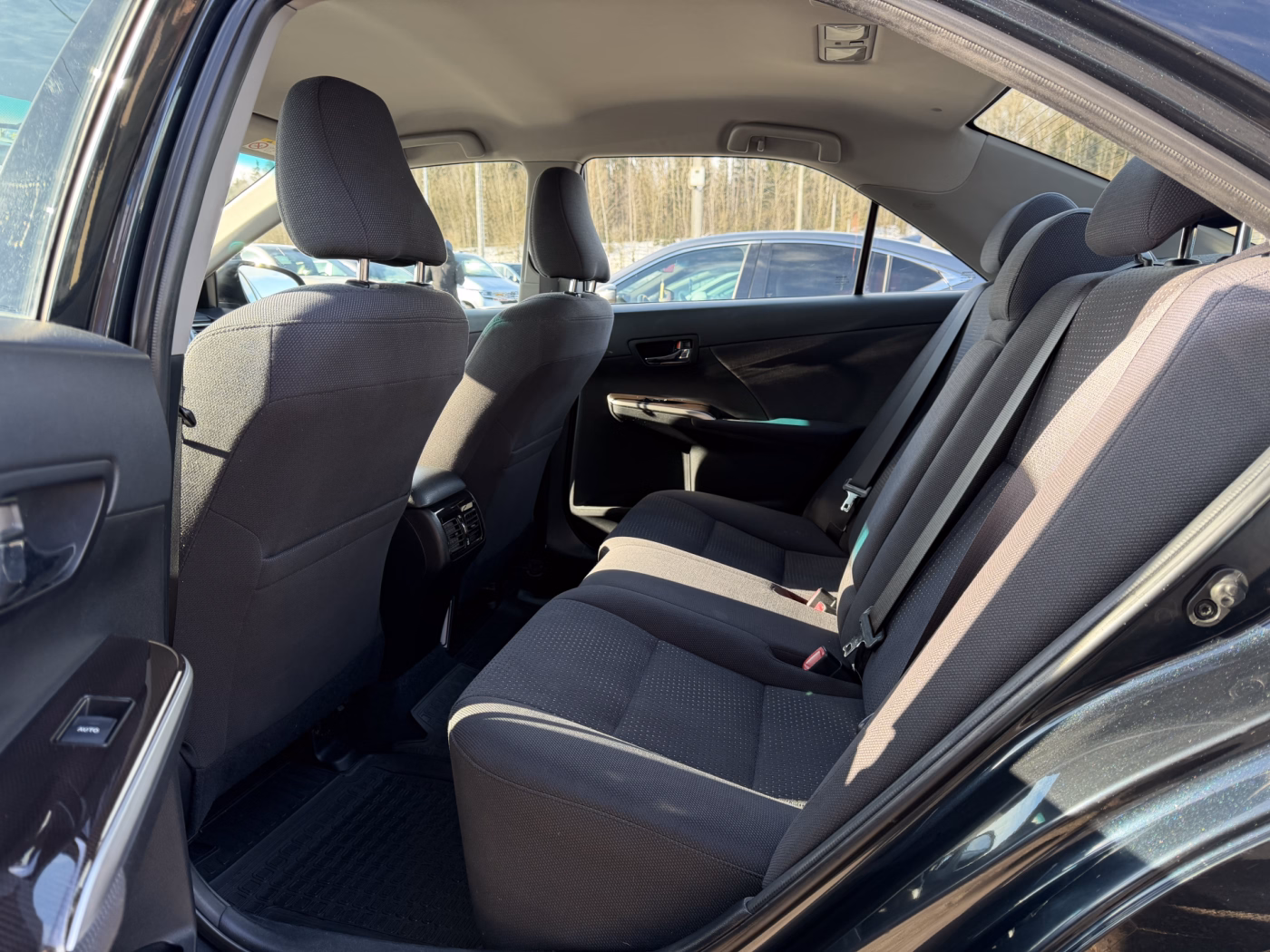 Toyota Camry фото 10