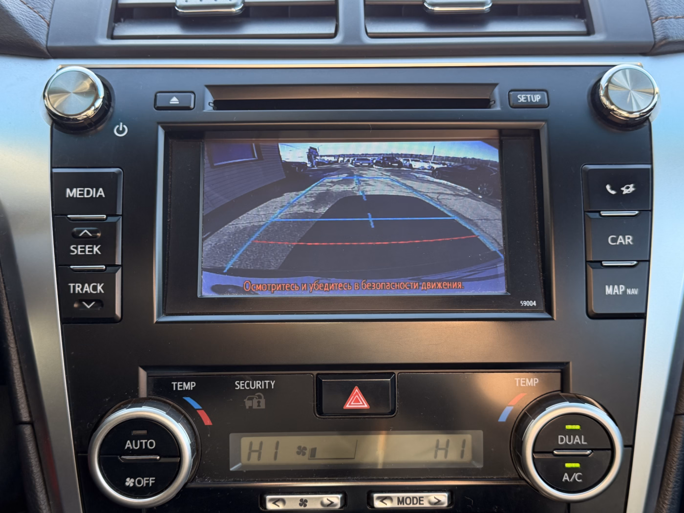 Toyota Camry фото 15