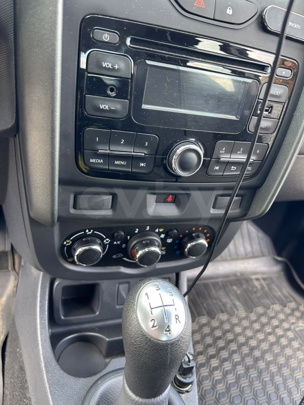 Renault Duster фото 10
