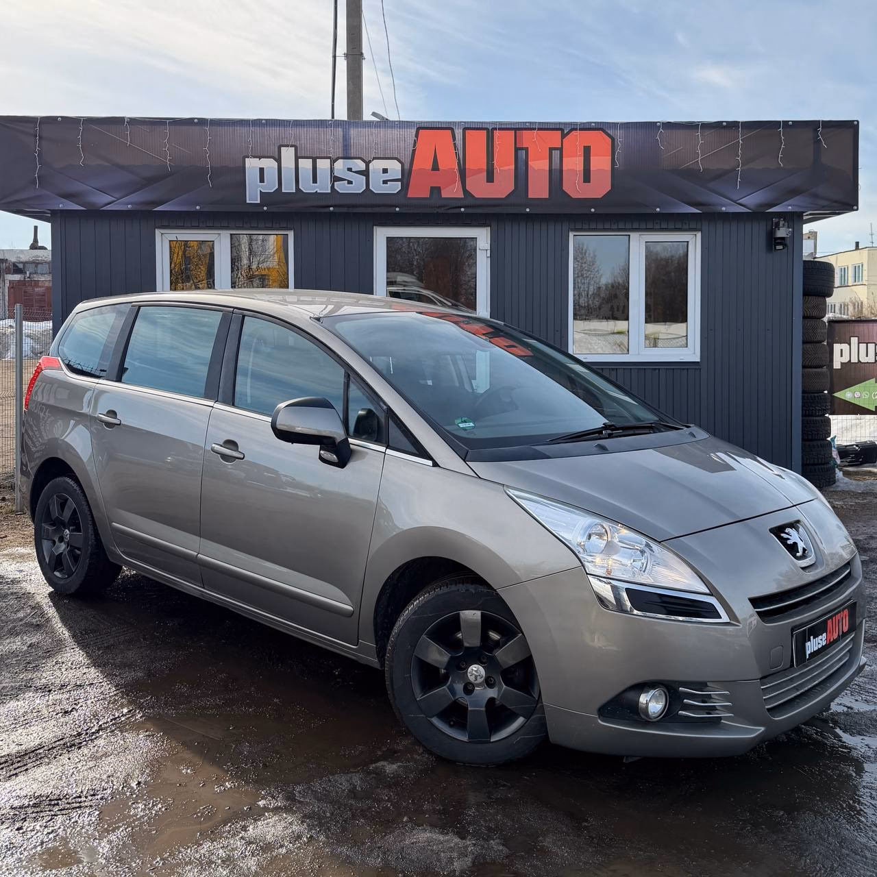 Peugeot 5008 фото 2
