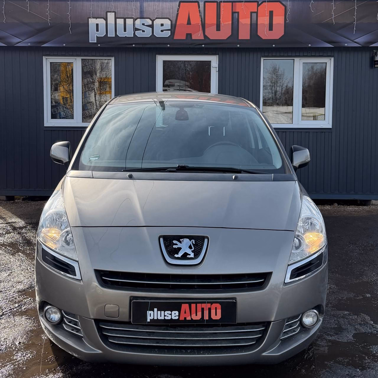 Peugeot 5008 фото 3